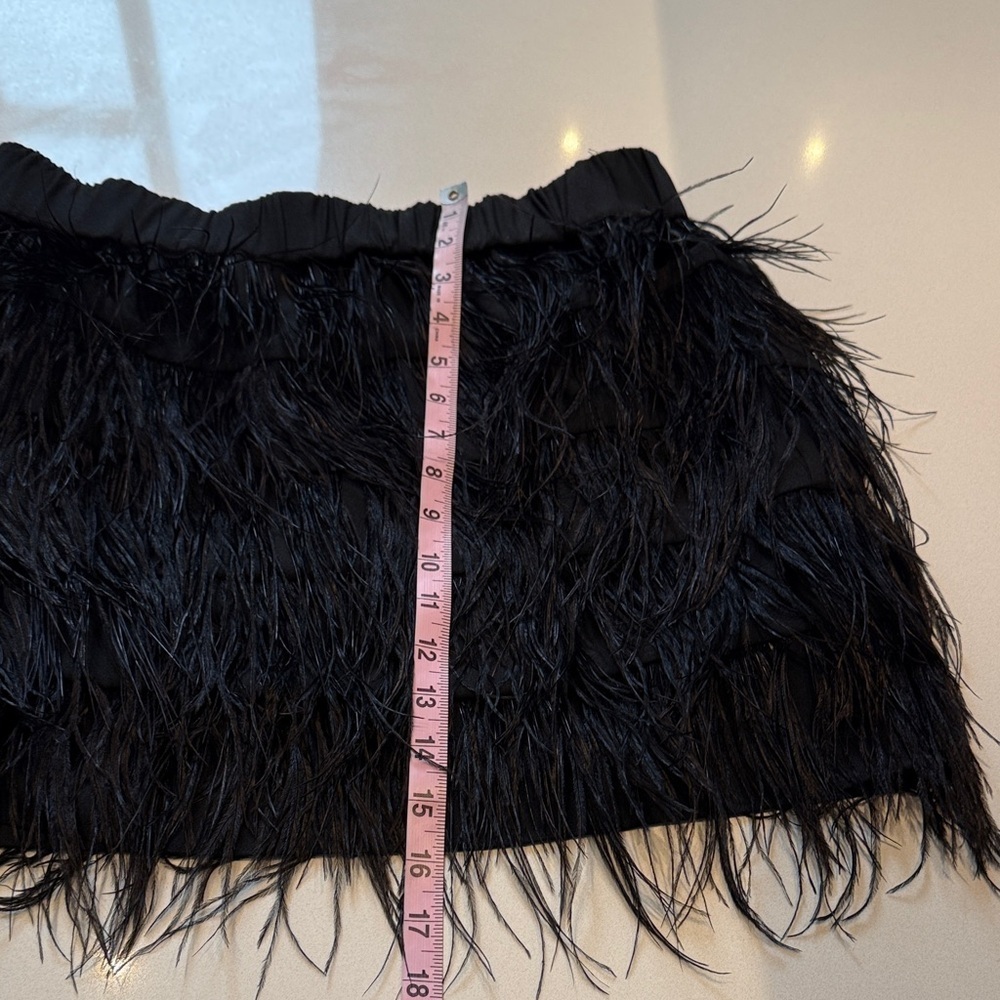 Chelsea28 Ostrich Feathered Tiered Mini Skirt, Black, Elastic, Size M - Picture 8 of 9